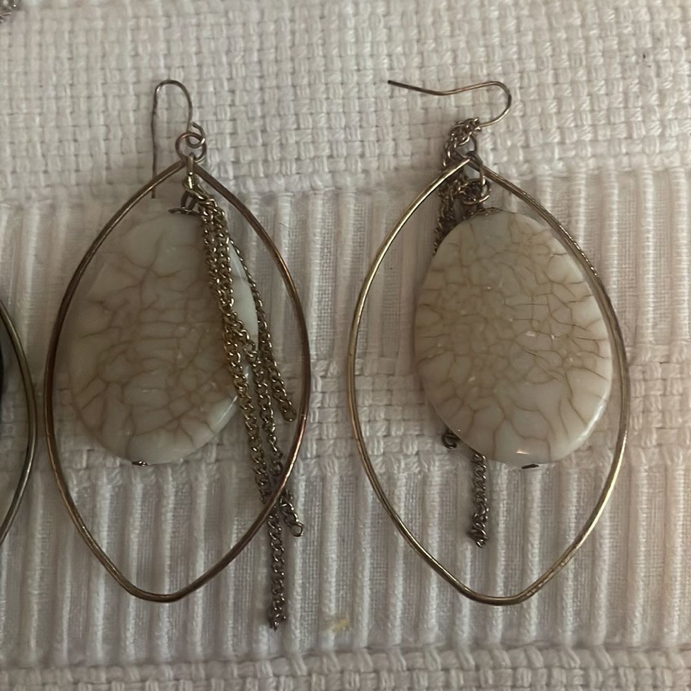 4 sets of earrings. Various colors - Picture 5 of 5